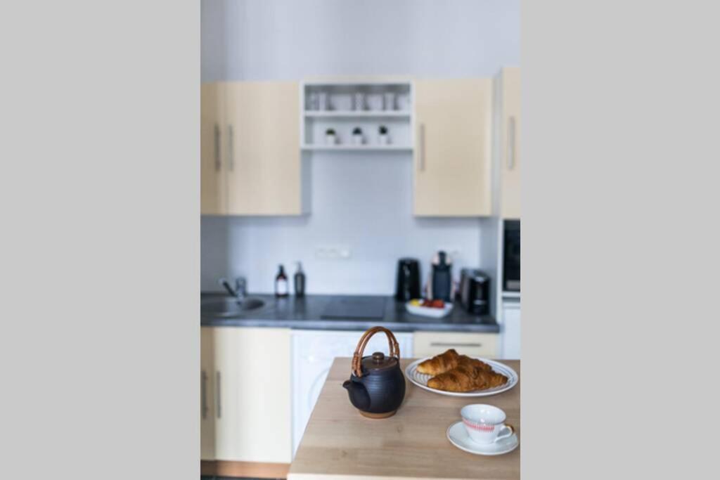 L'inattendu/studio Equipe Et Confortable Apartment *